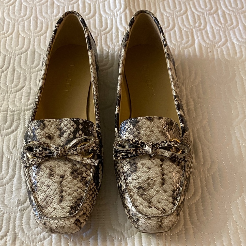 Talbots Women's Snakeskin Loafers shoes 7